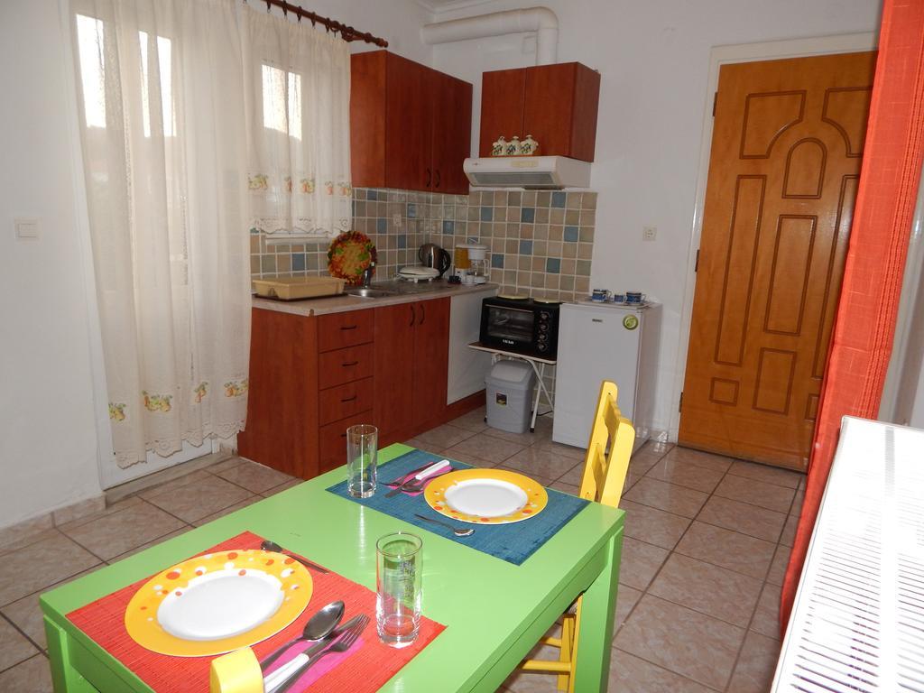 Small Country Apartment In Триполис Экстерьер фото